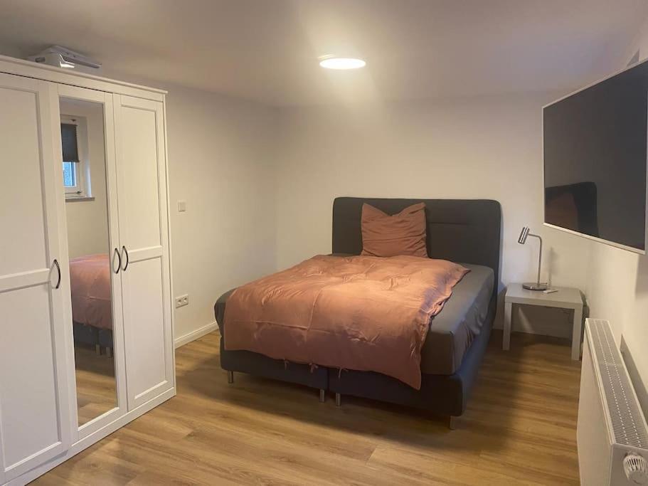 Klein Aber Oho! Neues Apartment In Stadt- Und Fuldanaehe Kassel Bagian luar foto