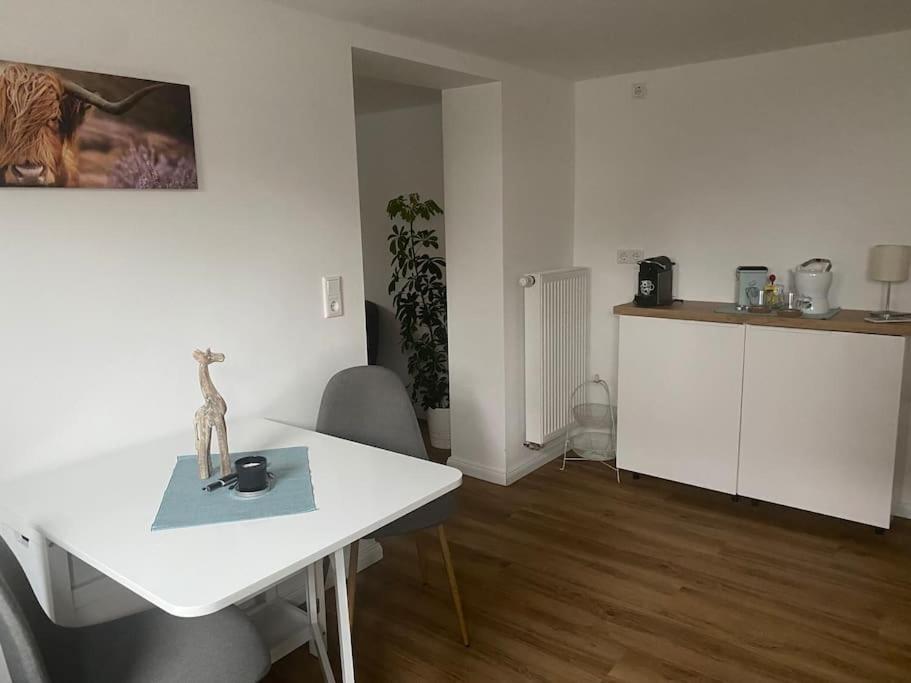 Klein Aber Oho! Neues Apartment In Stadt- Und Fuldanaehe Kassel Bagian luar foto